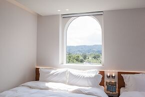 LIVIN Hotel