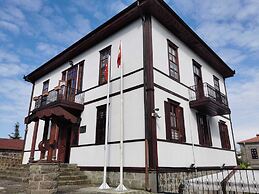 ZEYTİNLİK KONAĞI