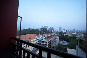 Daun Penh Palace Boutique