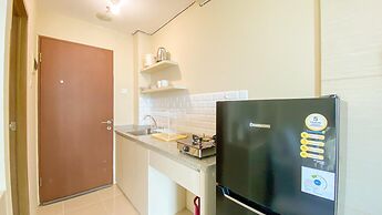 Homey And Best Place Studio Tifolia Apartment