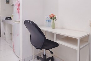 Comfy And Well Furnished Studio Casa De Parco Apartment