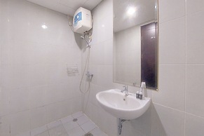 Comfy And Well Furnished Studio Casa De Parco Apartment