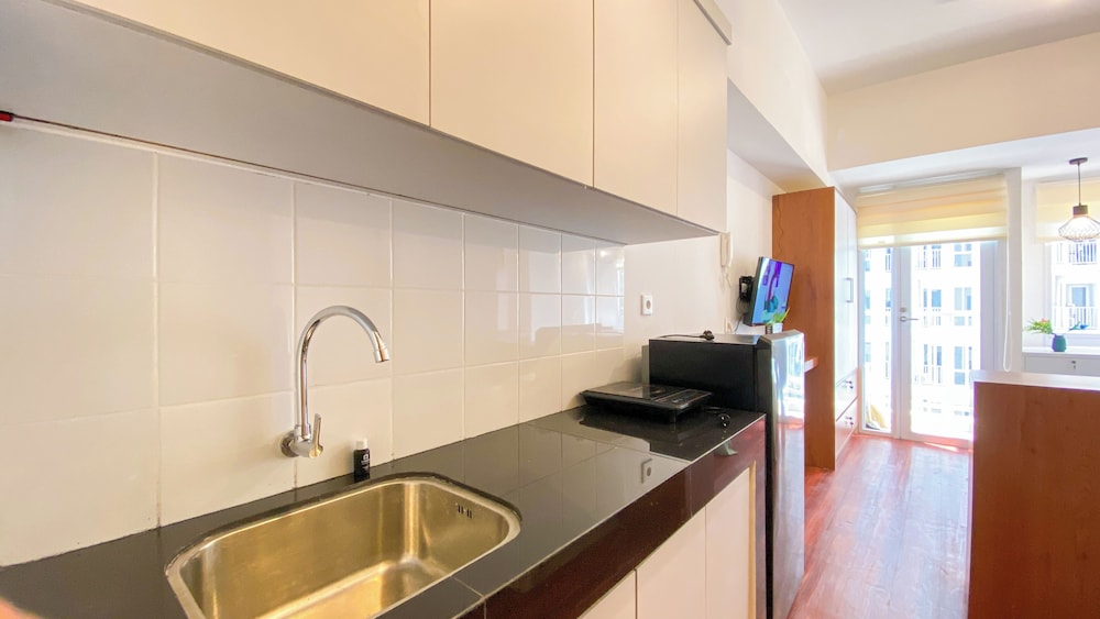 Comfy And Good Studio Apartment At Tokyo Riverside Pik 2