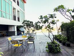 Compact And Strategic Studio At Tamansari Papilio Apartment