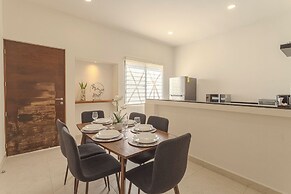 Stylish Condo with Premium Amenities
