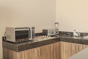 Stylish Condo with Premium Amenities