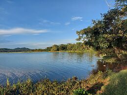 Gagees Lake View Cabana