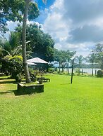 Gagees Lake View Cabana