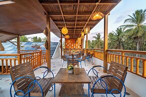 Yulaman Hotel