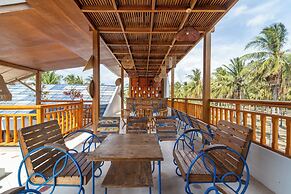 Yulaman Hotel