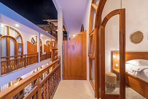Yulaman Hotel