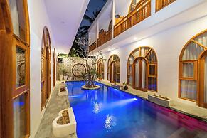 Yulaman Hotel