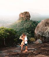 Lake Front Cottage Sigiriya