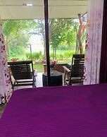 Lake Front Cottage Sigiriya