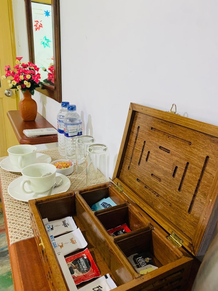 Lake Front Cottage Sigiriya