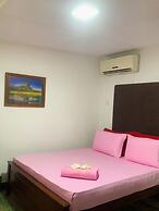 Lake Front Cottage Sigiriya
