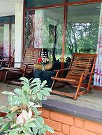 Lake Front Cottage Sigiriya