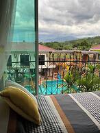 Mana An lake hill resort