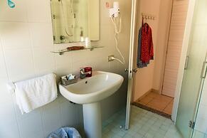 Le Petit Hotel