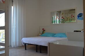 Le Petit Hotel