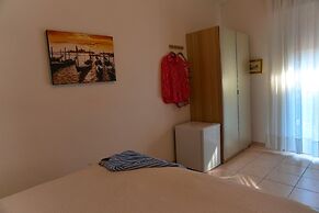 Le Petit Hotel