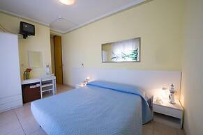 Le Petit Hotel