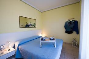 Le Petit Hotel