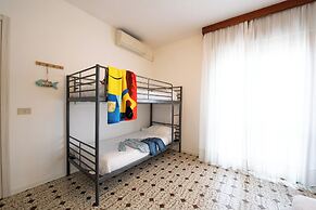 Le Petit Hotel