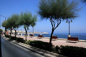 Elegant Sliema Penthouse, Panoramic Terrace