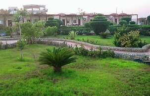 Dolphin Continental Hotel