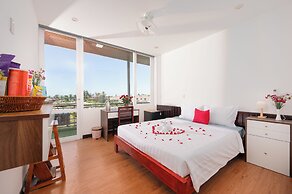 Hestia HaMy Beach House