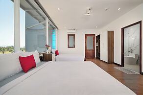 Hestia HaMy Beach House