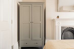 Stunning 2 Bed in Centre of Cheltenham