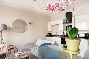 Stunning 2 Bed in Centre of Cheltenham