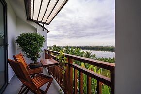 Palm River Boutique