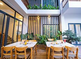 Palm River Boutique
