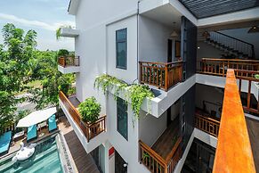 Palm River Boutique