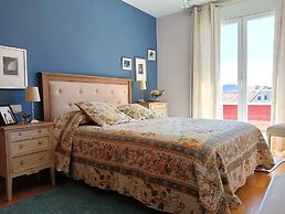 3 Bed Flat - Sleeps 6 - Pool - Garden - Parking
