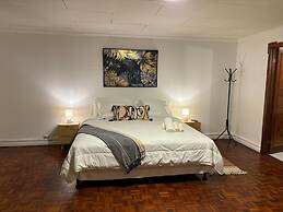 The Victorian Hotel CR