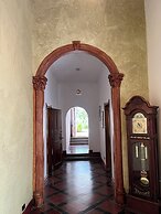 The Victorian Hotel CR