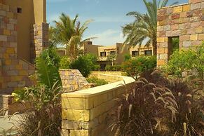 Royal Lazure Resort