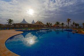 Royal Lazure Resort