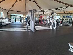 Royal Lazure Resort