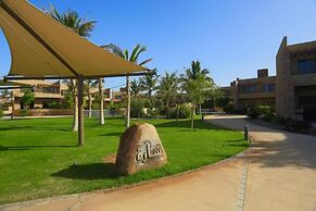 Royal Lazure Resort