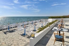 Royal Lazure Resort