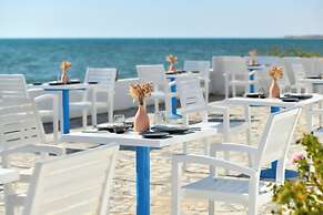 Royal Lazure Resort