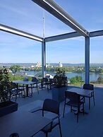 Frames Hotel GmbH