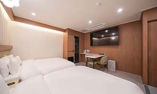 Brown Dot Hotel Sangju