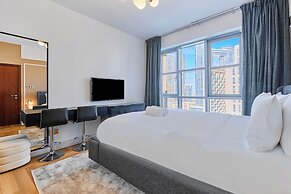 bnbme | Stand Point Tower A | 1BR + Study Room