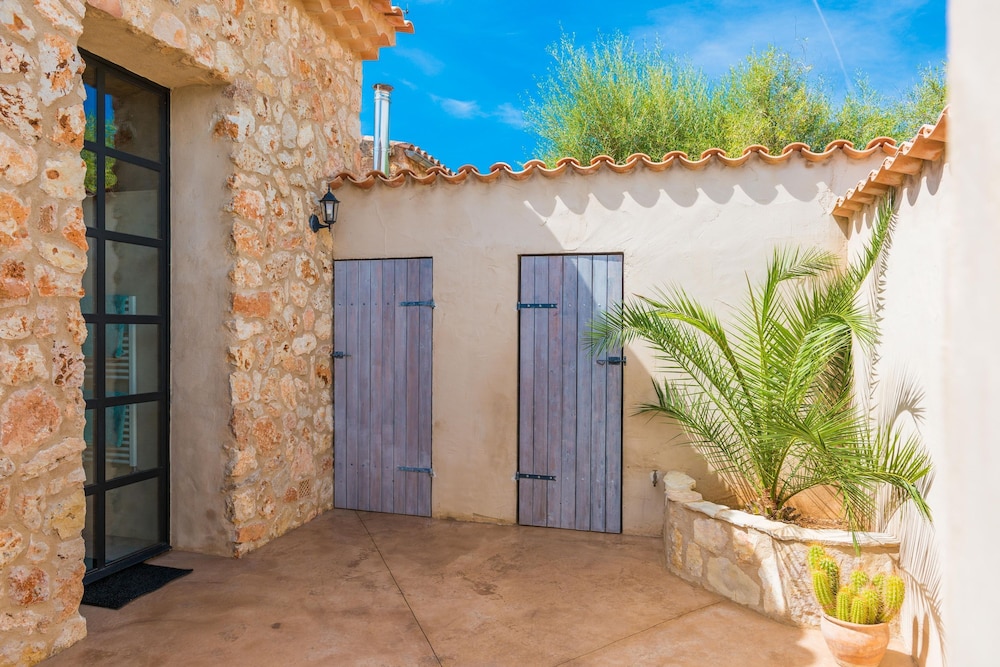 Can Pina - Eco Cascada -